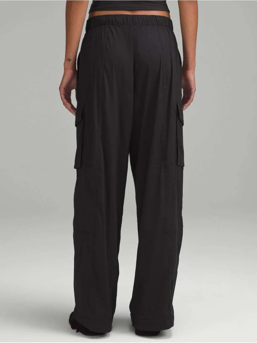 Lululemon Lightweight Adjustable Mid-Rise Cargo Pant